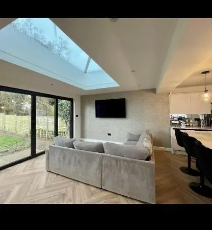 3 Bedroom House Hildenborough Exterior photo