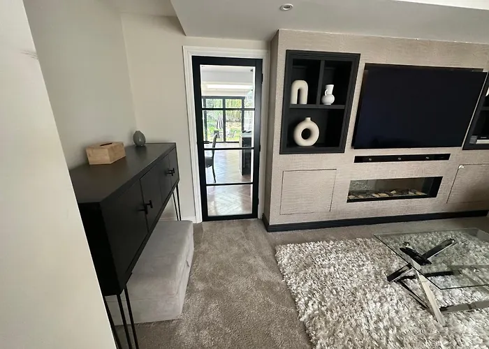 3 Bedroom House Hildenborough
